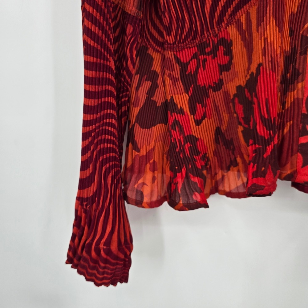 Red & Orange Abstract Button-Down Shirt - Picture 7 of 10